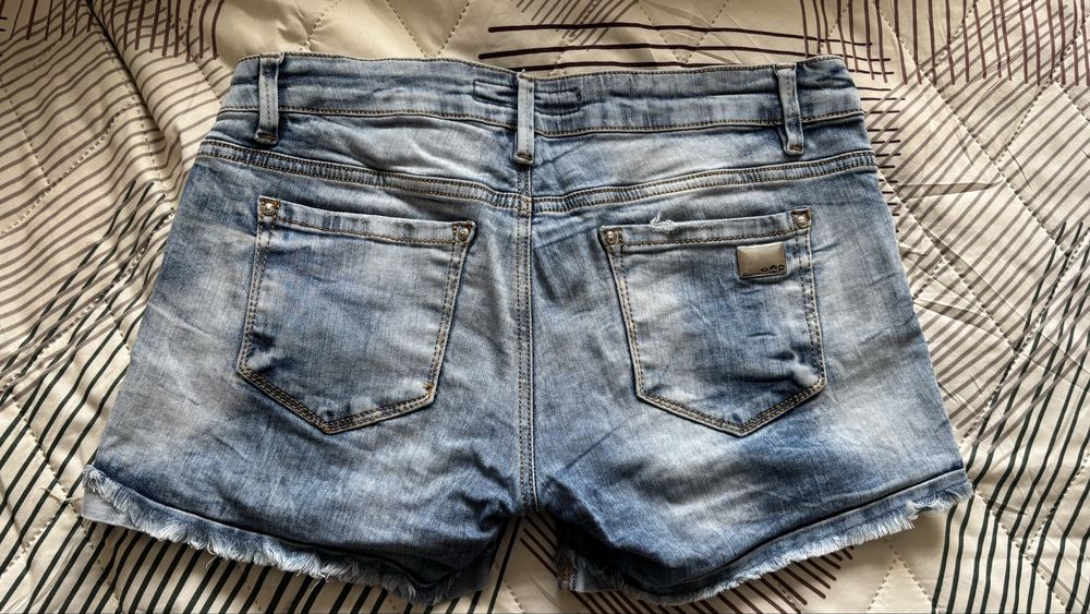 Дънкови къси панталонки