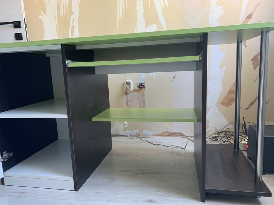 Ученическо бюро.