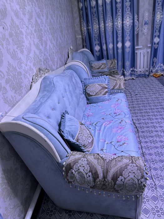 Диван продам спочно в хороший состояния