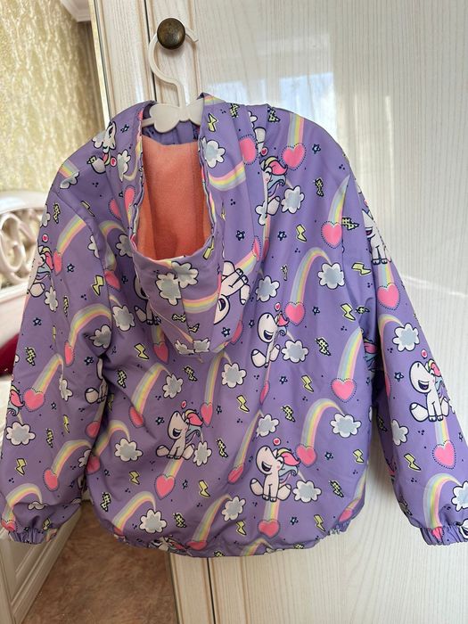 Куртка на девочку