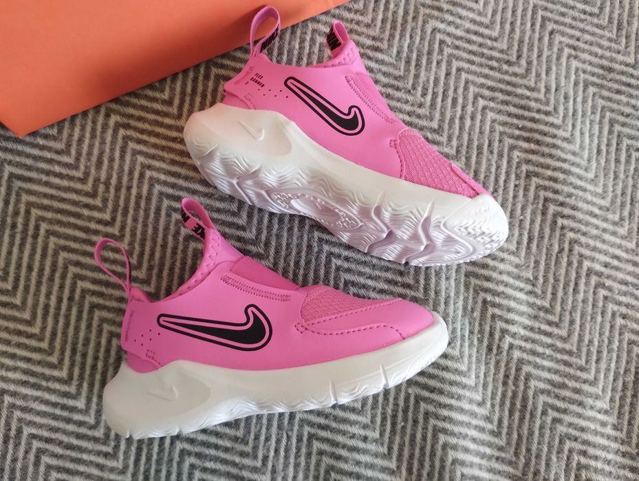 Nike flex маратонки за момиче номер 23.5