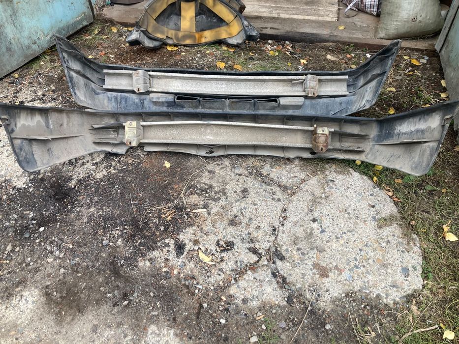 Продам бампера Ваз 21099 передний задний