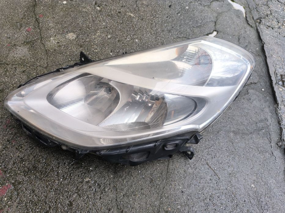 Far stanga Renault Clio 3 facelift