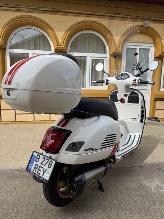 Piaggio vespa racing sixties 300cc