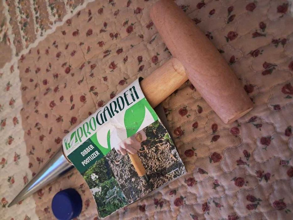 Unelte gradinarit, grebla, etc.