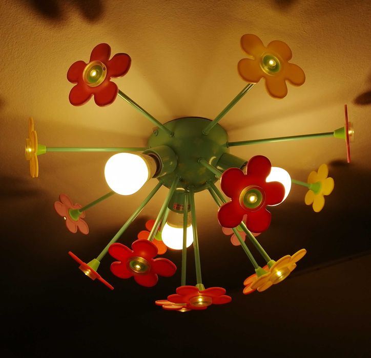 Lustră led cu telecomanda