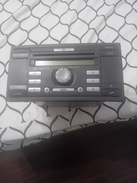 Radio cu sidi auto de la ford focus cmax