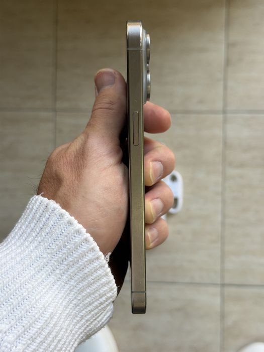 Apple iPhone 15 Pro Max 256GB / Natural Titanium