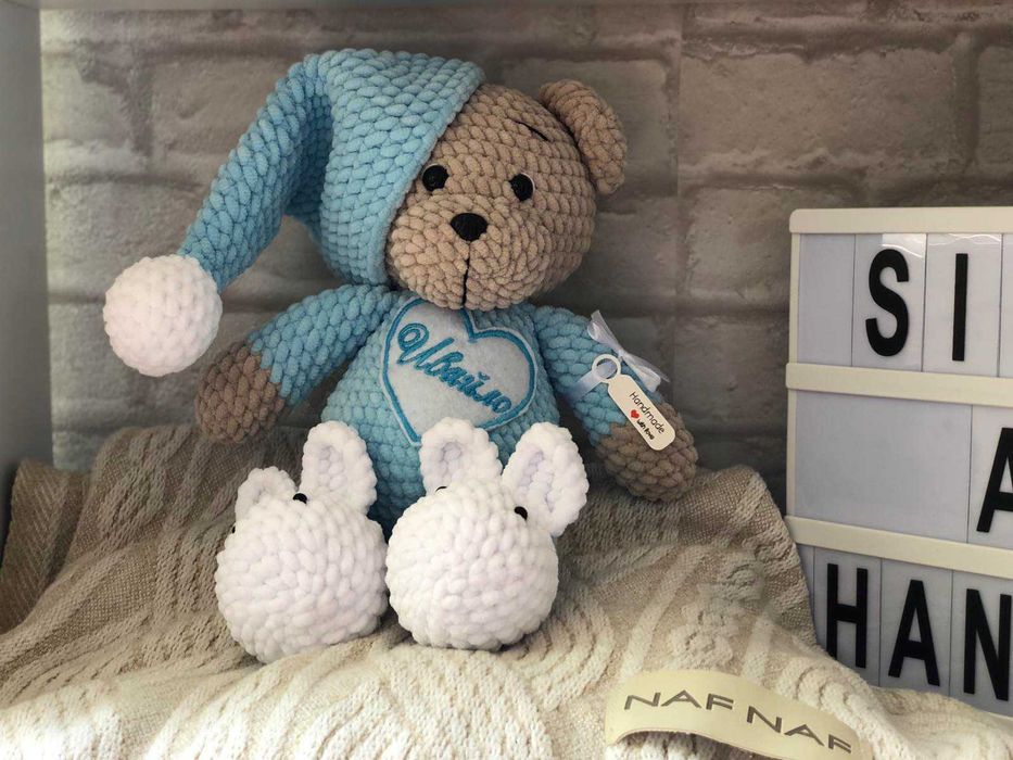 Плетени декоративни мечета  с плюшена прежда