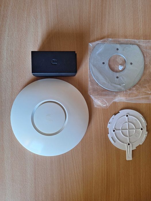 AP Ubiquiti UniFi Wi-Fi Dual Band, UAP-AC-LITE + PoE injector