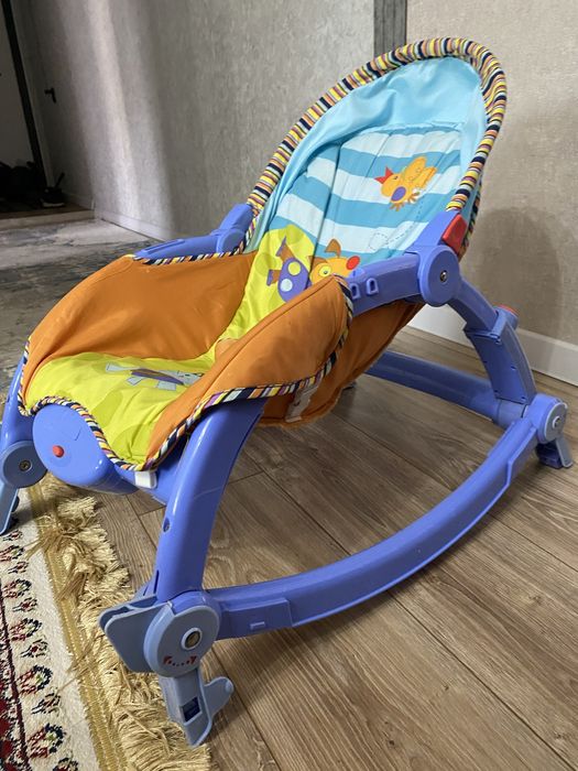 Шезлонг Fisher price