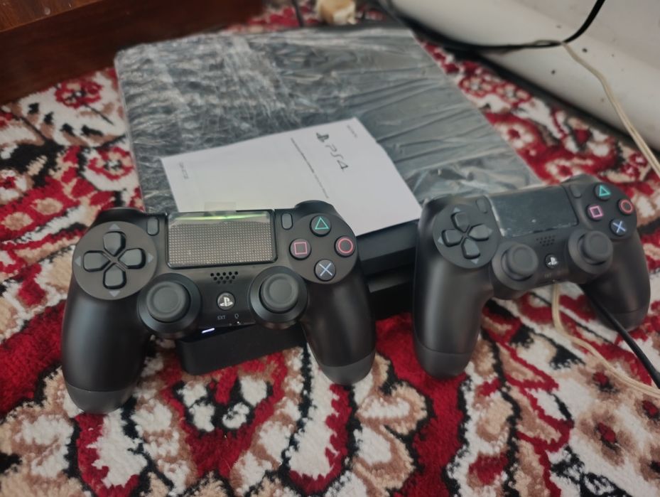 Ps4 slim  umuman aybi yoq idealni