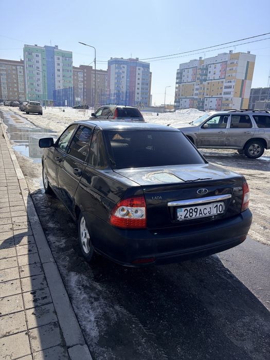 Продам приору 2го поколения  2014г