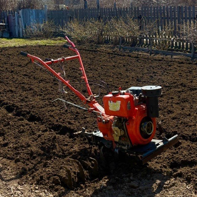 Вспашка земли, огородов, дач
