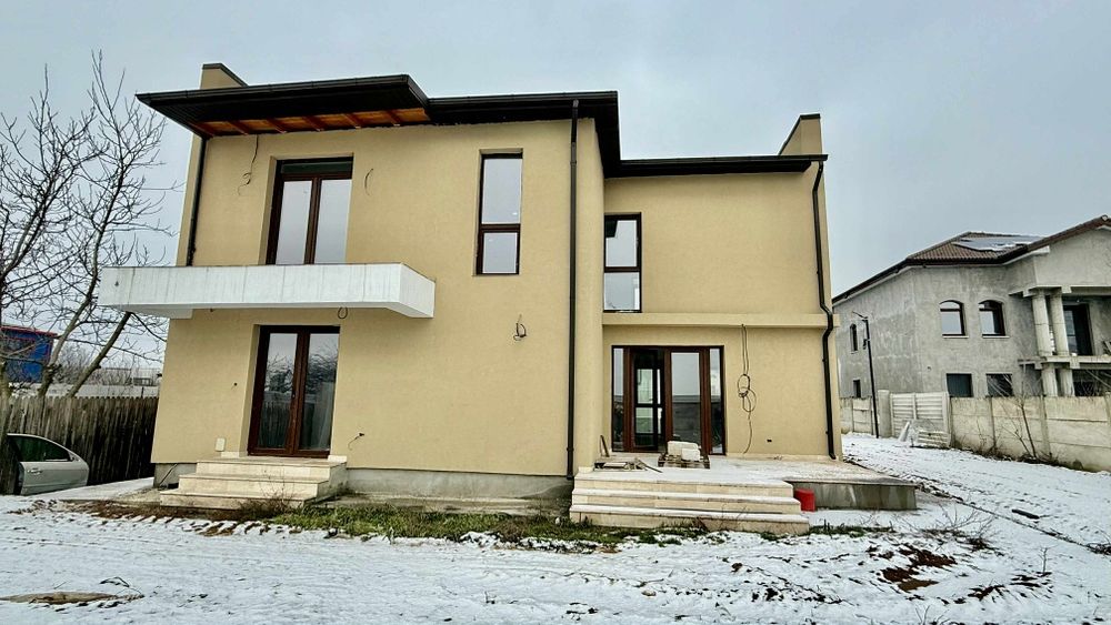 Vând casă modernă