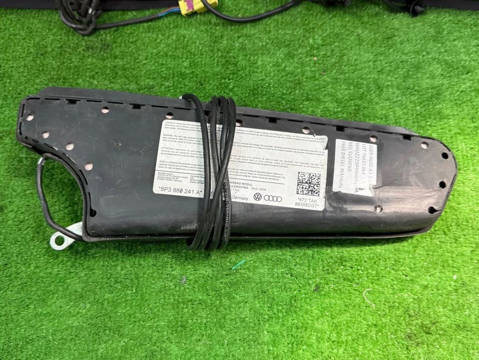 AIRBAG SCAUN STANGA L2 ( 3 BUC.) Audi A3 8P Hatchback / Audi A3 8P Sportback 2003-2013 COD OEM 8P3880241A 8P4880241C
