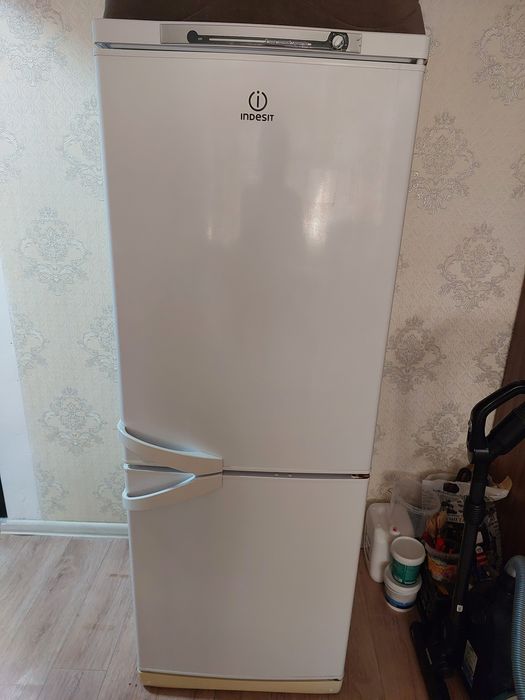 Холодильник продам