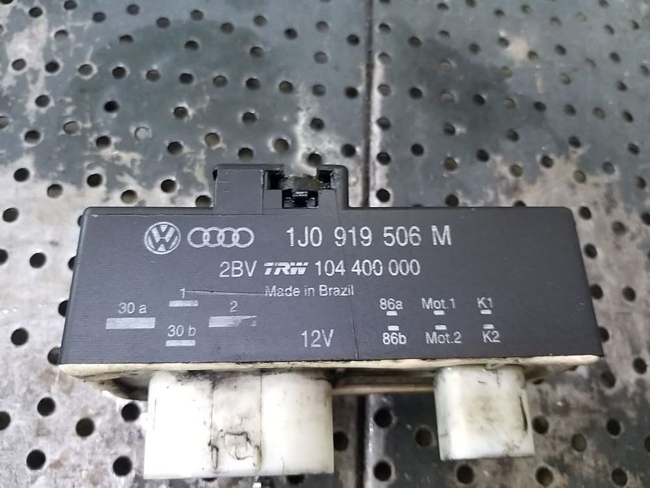 Releu electroventilator 1.9 tdi skoda roomster 5j 1j0919506m