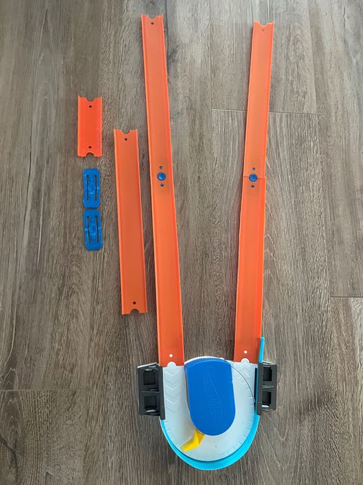 Colecție 78 de mașinuțe hotwheels+traseu cu extensii+husă pt o mașină