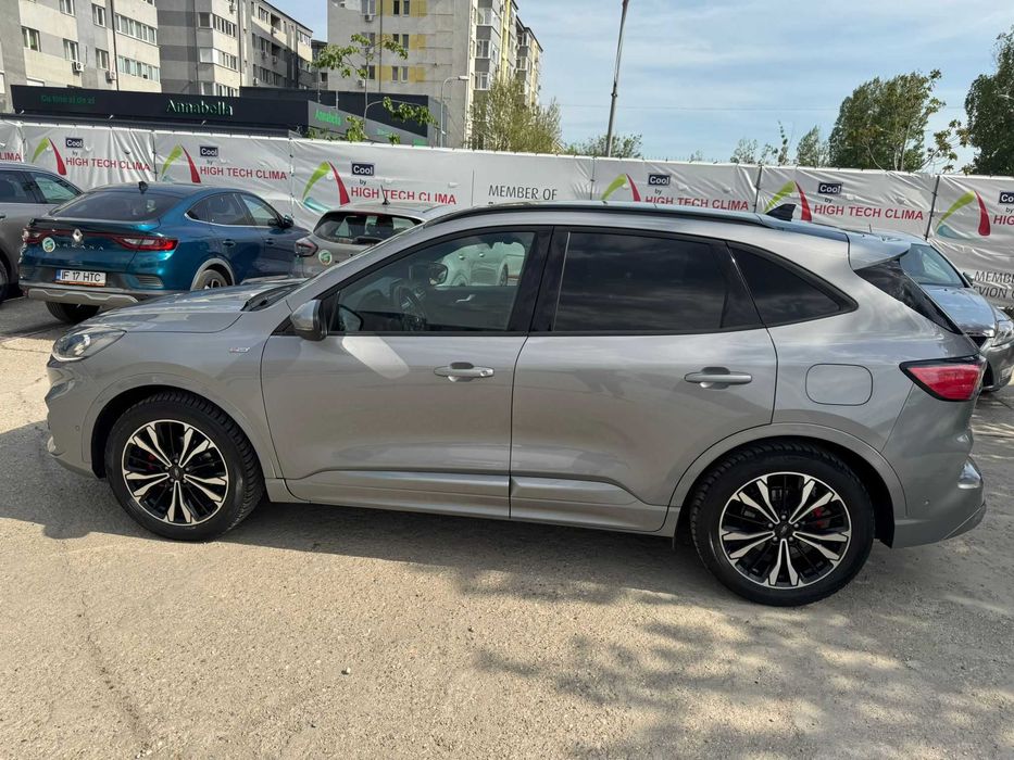Ford Kuga 5 usi ST Line X AWD 2.0 EcoBlue 190 CP
