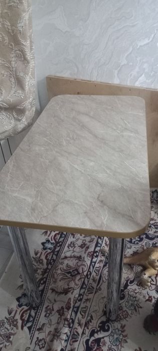 Стол Кухонный стол