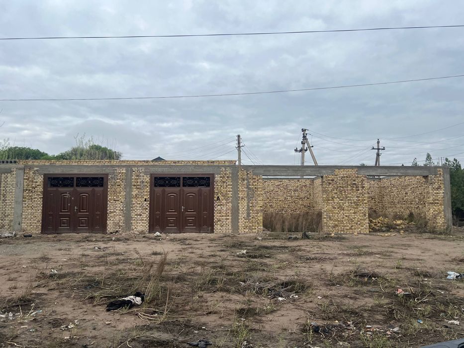 зудлик билан нотурар бино сотилади