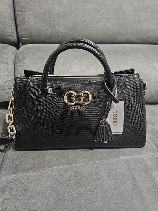 Нова чанта GUESS
