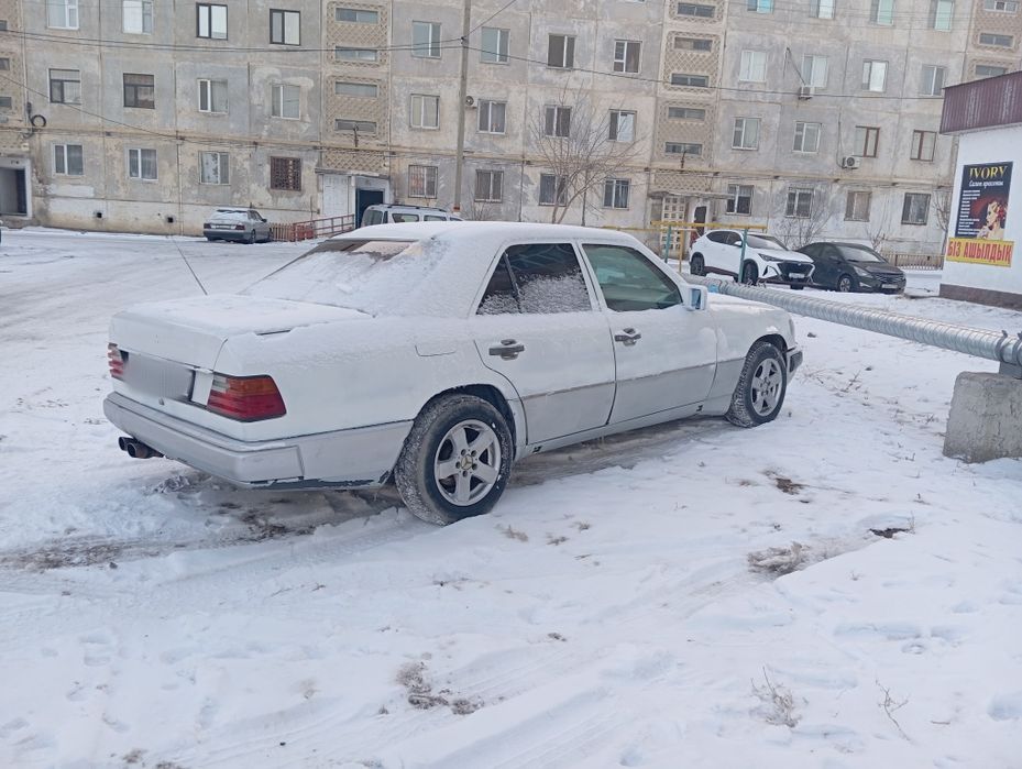 Мерседес 124 2об