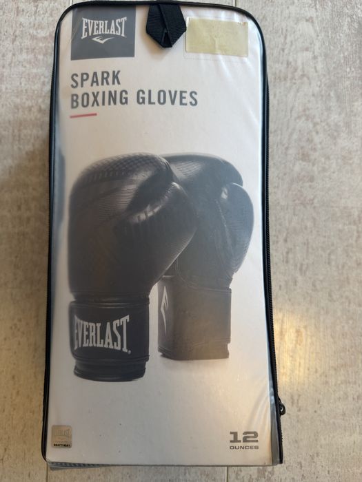 Боксови ръкавици Everlast