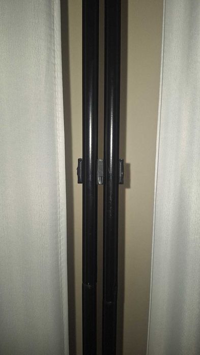 Paravan cu 3 separatoare, ca si nou .  L/H=240/180