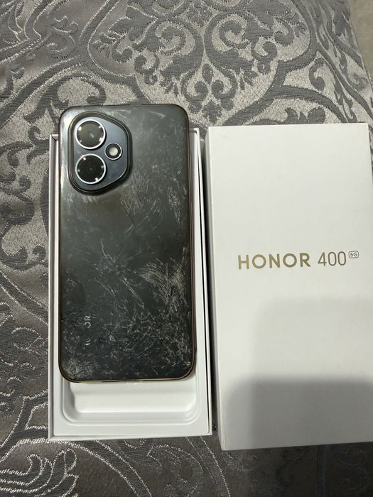 Продам Honor 400.
