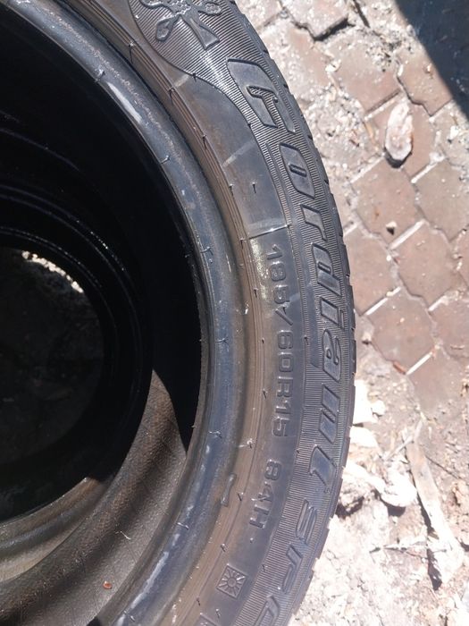 Продаю б/у шина 185,60,15