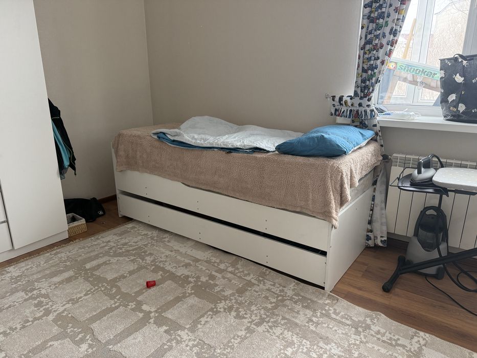 Двухъярусная кровать