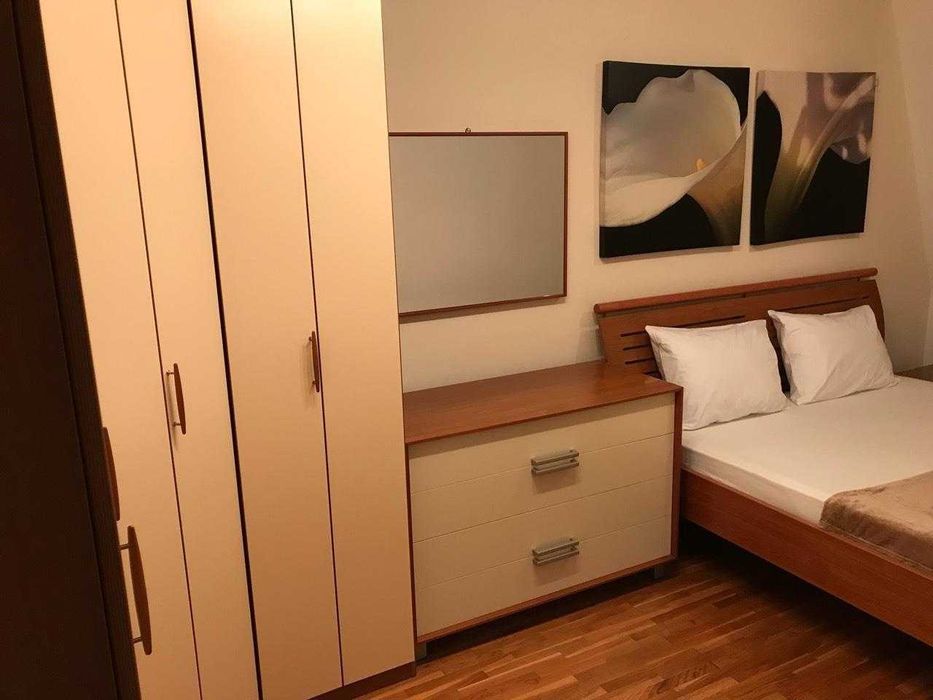 Дава се под наем Двустаен апартамент в Бургас, Център - 56 кв.м за 219.3 € - Снимка #1