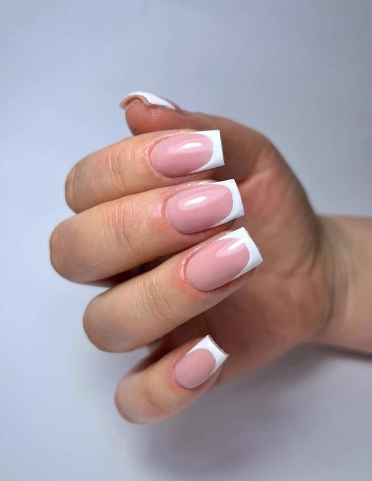 Manichiura și pedichiura, Semi și gel pe unghia naturală