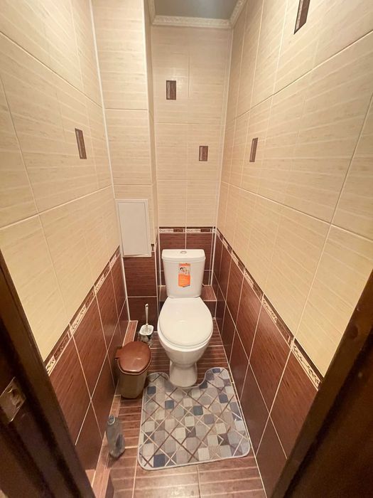 Продам 2 комнатную на 11 микрорайоне