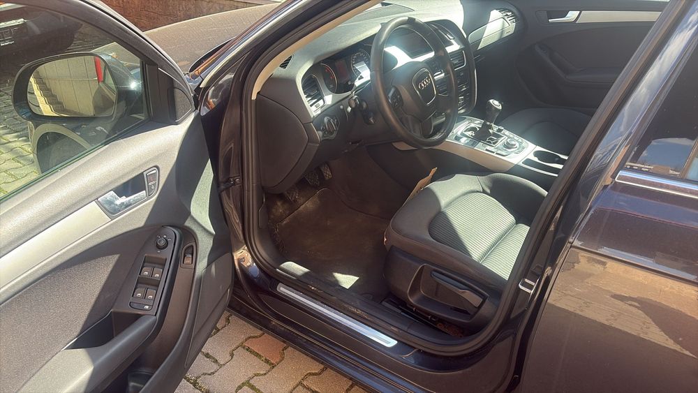 Audi A4 2.0 Tdi 143 cp limuzina Xenon