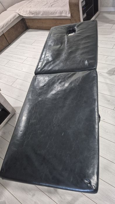 Продам кушетку масажную