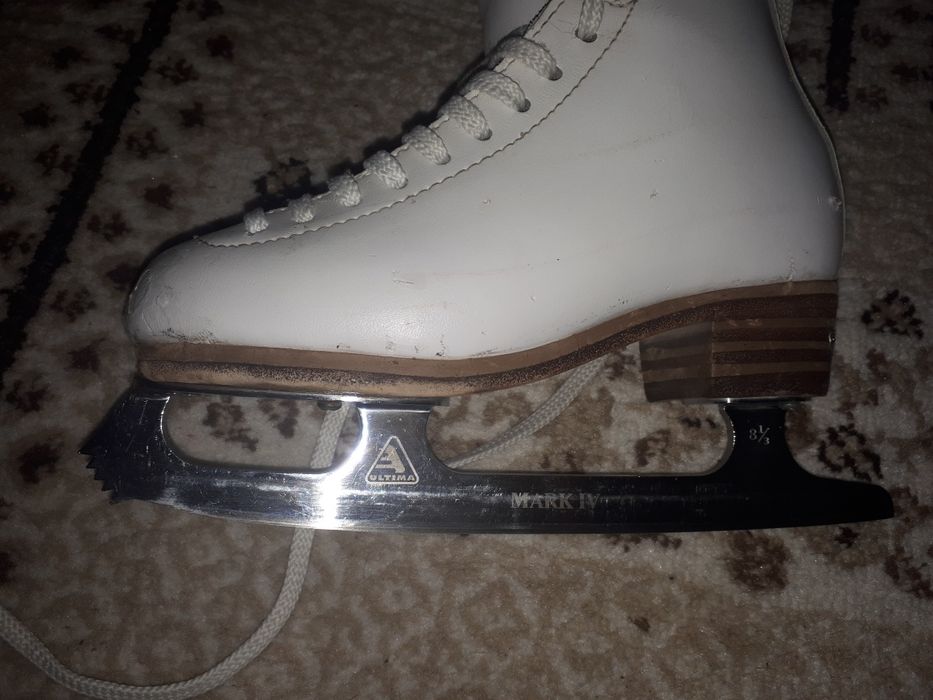 Коньки профессиональные для 1-2 прыжков