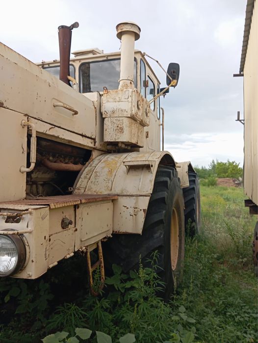 Продам трактор К700