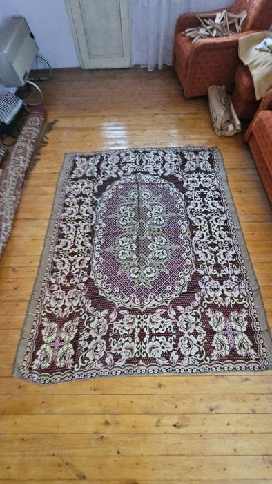 Продавам Килими - Пътеки - Черджета