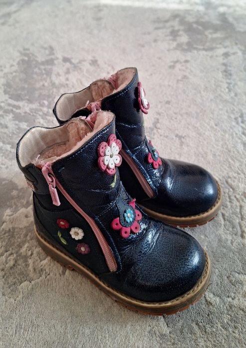 Ботинки для девочки 27размер