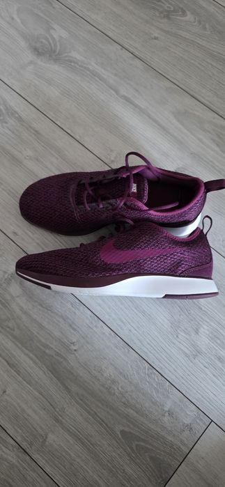 Vand adidasi Nike Dualtone Racer