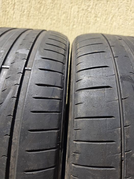 2 бр. летни гуми 265/35/21 Pirelli NFO DOT 4921 3,5 mm