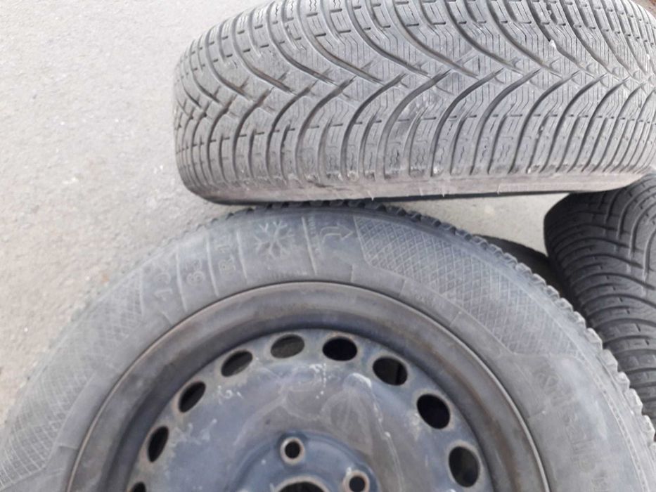 Set 4 roti iarna complete Anvelopa+Janta+Capac 195/65/R15