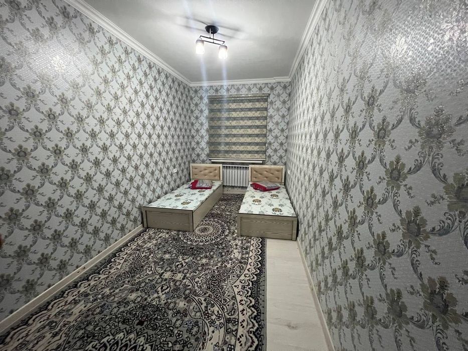 Сдается 2х комнатная квартира
С обстановкой 
В горде Алмалыке