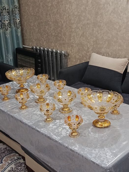 Chinni idishlar va bagimalar