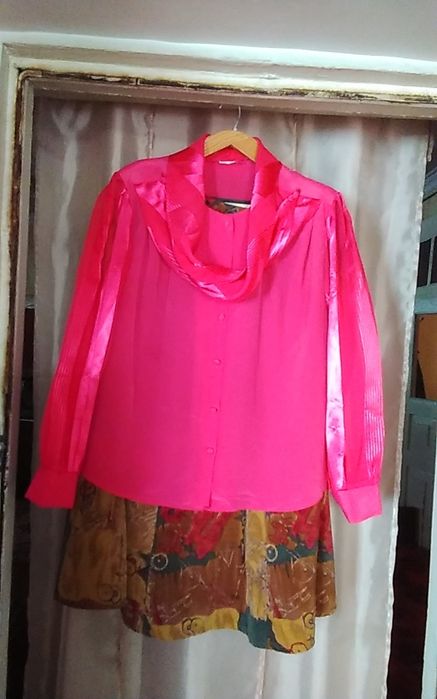 Продаем блузку и юбку.