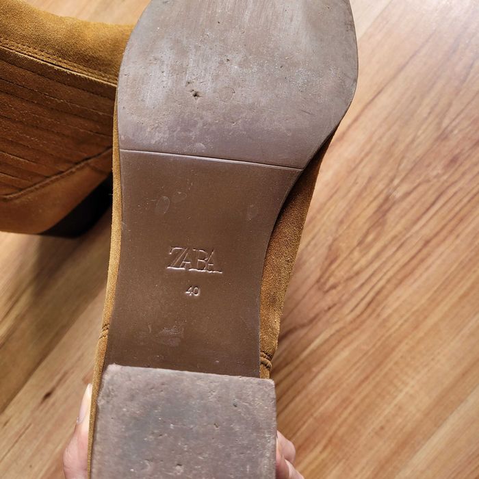 Botine piele intoarsa Zara