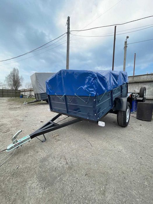 Легковой усиленный прицеп